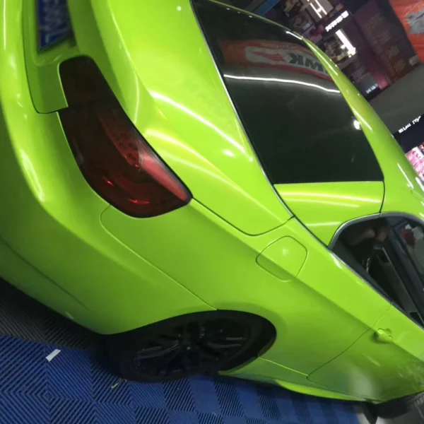 Fluorescence Yellow Color Shift Vinyl Wrap - Image 4