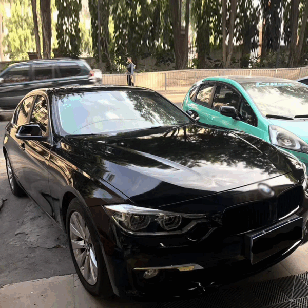 Gloss Black Car Wrap Vinyl - Image 5