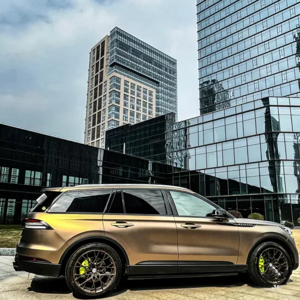Ultra-matte Metallic Night Gold - Image 4