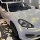 Gloss Pearl White Chameleon Glitter