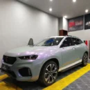 Gloss Pearl White Chameleon Glitter