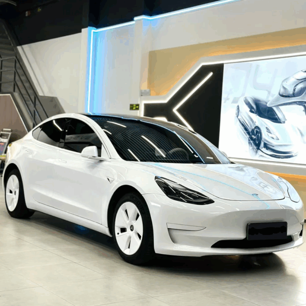 Super Gloss White Car Wrap (PET Liner) - Image 6