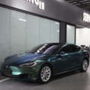 Diamond Chameleon Green Gold Car Wrap