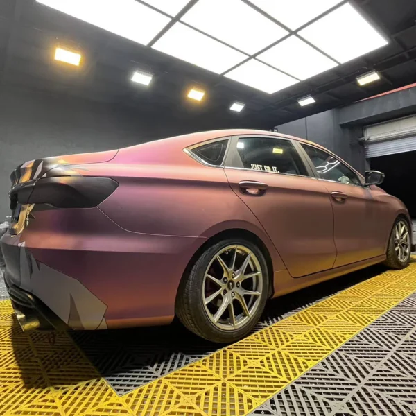 Ultral-matte Metallic Flip Pink Purple Wrap - Image 3