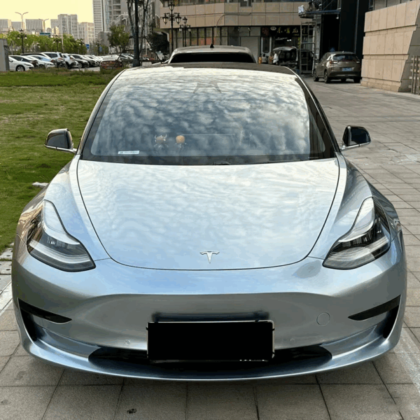 Liquid Metallic Grey Car Wrap - Image 4