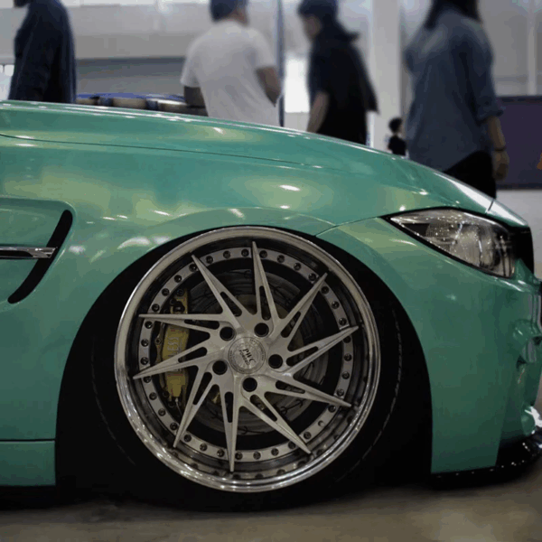 Color Shift Car Wrap Magic Gold Ice Blue - Image 6