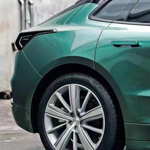 Gloss Liquid Metallic Green Vinyl Wrap (PET Liner) - Image 2
